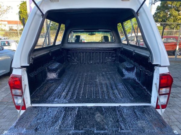 ISUZU D-MAX 250C S/C P/U - Image 7