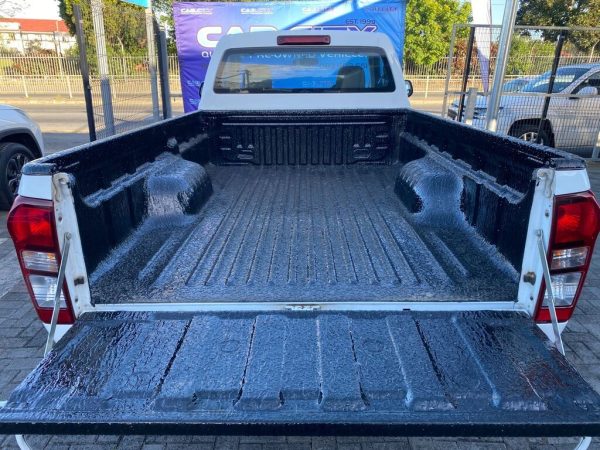 ISUZU D-MAX 250C S/C P/U - Image 8