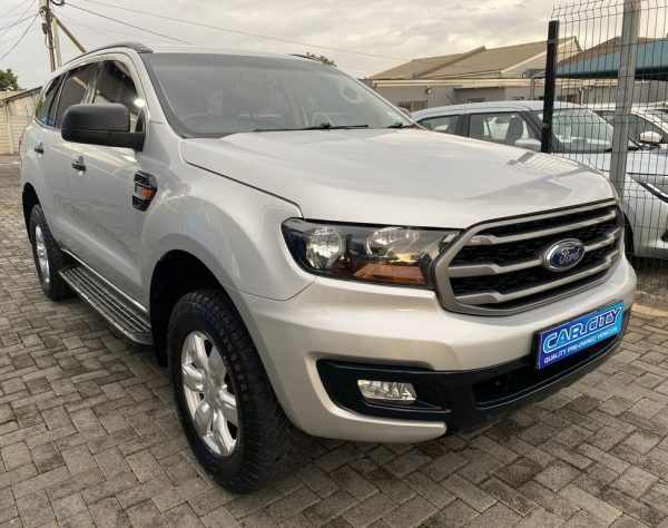 FORD EVEREST 2.2 TDCi XLS A/T - Image 5
