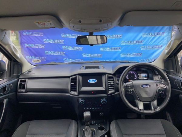 FORD EVEREST 2.2 TDCi XLS A/T - Image 8