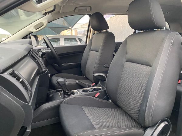 FORD EVEREST 2.2 TDCi XLS A/T - Image 9