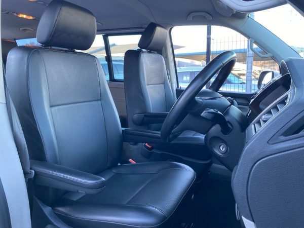 VOLKSWAGEN T6 KOMBI 2.0 TDi DSG 103kw (TRENDLINE PLUS) - Image 10