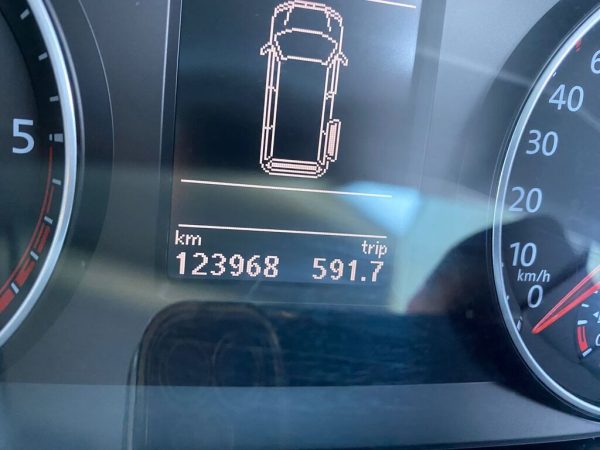 VOLKSWAGEN T6 KOMBI 2.0 TDi DSG 103kw (TRENDLINE PLUS) - Image 9