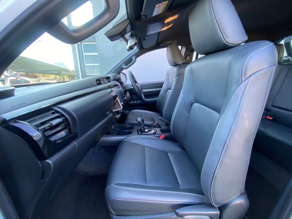 TOYOTA HILUX 2.8 GD-6 RB LEGEND A/T P/U D/C - Image 10