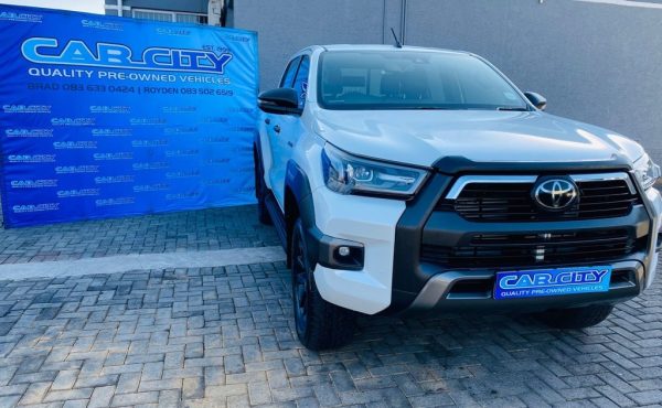 TOYOTA HILUX 2.8 GD-6 RB LEGEND A/T P/U D/C - Image 2