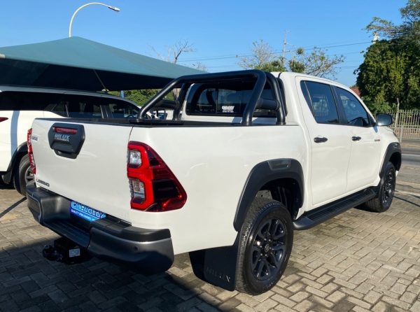 TOYOTA HILUX 2.8 GD-6 RB LEGEND A/T P/U D/C - Image 4