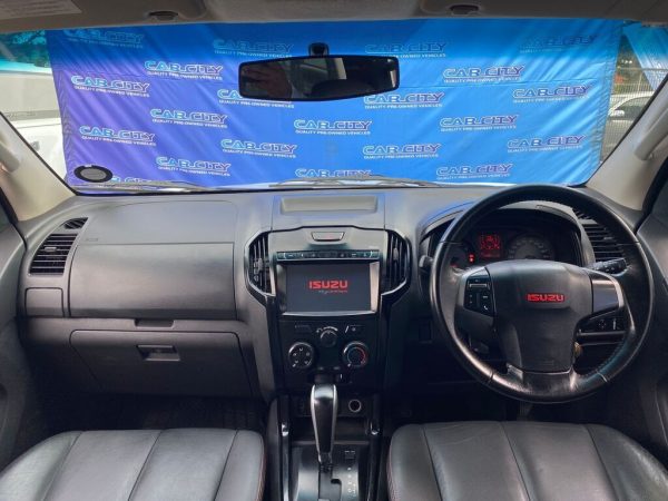 ISUZU D-MAX 250 HO X-RIDER A/T E/CAB P/U - Image 10