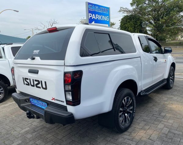 ISUZU D-MAX 250 HO X-RIDER A/T E/CAB P/U - Image 4