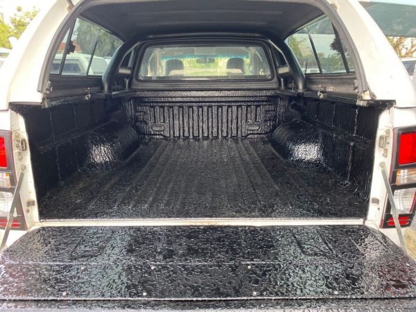 ISUZU D-MAX 250 HO X-RIDER A/T E/CAB P/U - Image 8