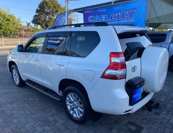 TOYOTA PRADO VX 3.0 TDi A/T - Image 2