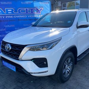 TOYOTAFORTUNER 2.4GD-6 R/B A/T2022