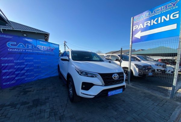 TOYOTA FORTUNER 2.4GD-6 R/B A/T - Image 7
