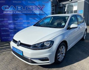 VOLKSWAGENGOLF VII 1.4 TSI COMFORTLINE DSG2020
