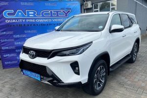 TOYOTAFORTUNER 2.4GD-6 R/B A/T2025