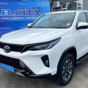 TOYOTAFORTUNER 2.4GD-6 R/B A/T2025