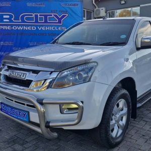ISUZUKB 300 D-TEQ LX P/U D/C2016