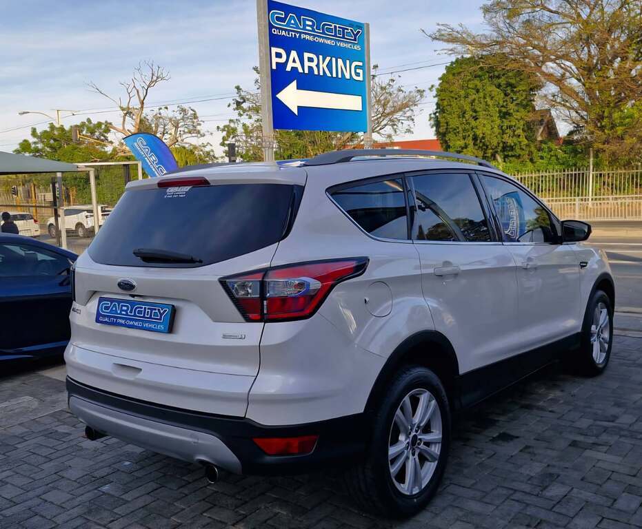 FORD KUGA 1.5 ECOBOOST AMBIENTE A/T - Image 4