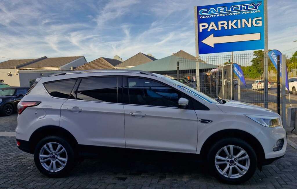 FORD KUGA 1.5 ECOBOOST AMBIENTE A/T - Image 6