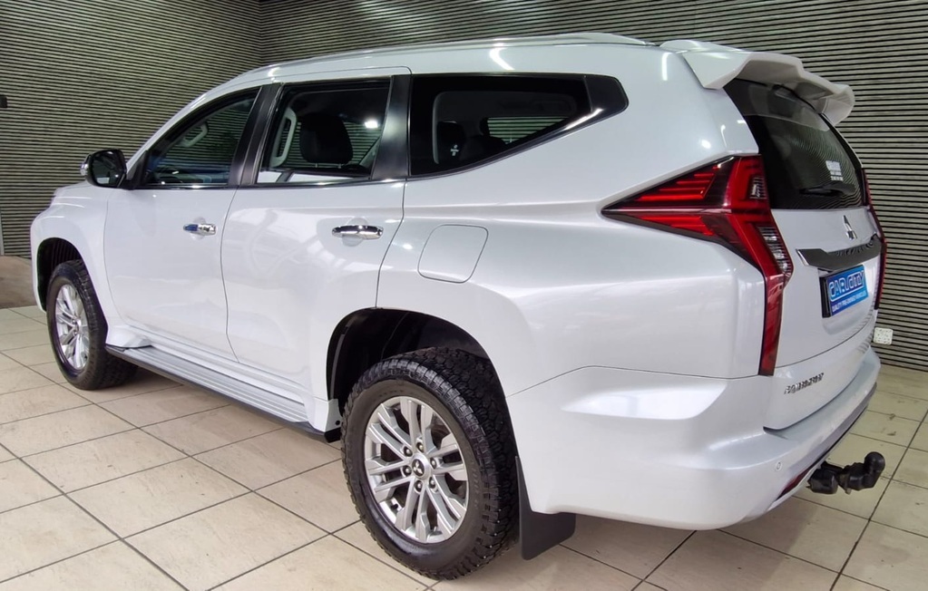 MITSUBISHI PAJERO SPORT 2.4D A/T - Image 2