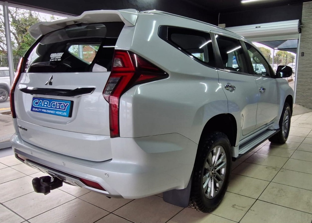 MITSUBISHI PAJERO SPORT 2.4D A/T - Image 6