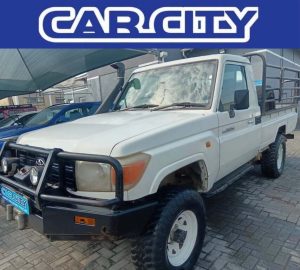 TOYOTALAND CRUISER 79 4.2D P/U S/C2012