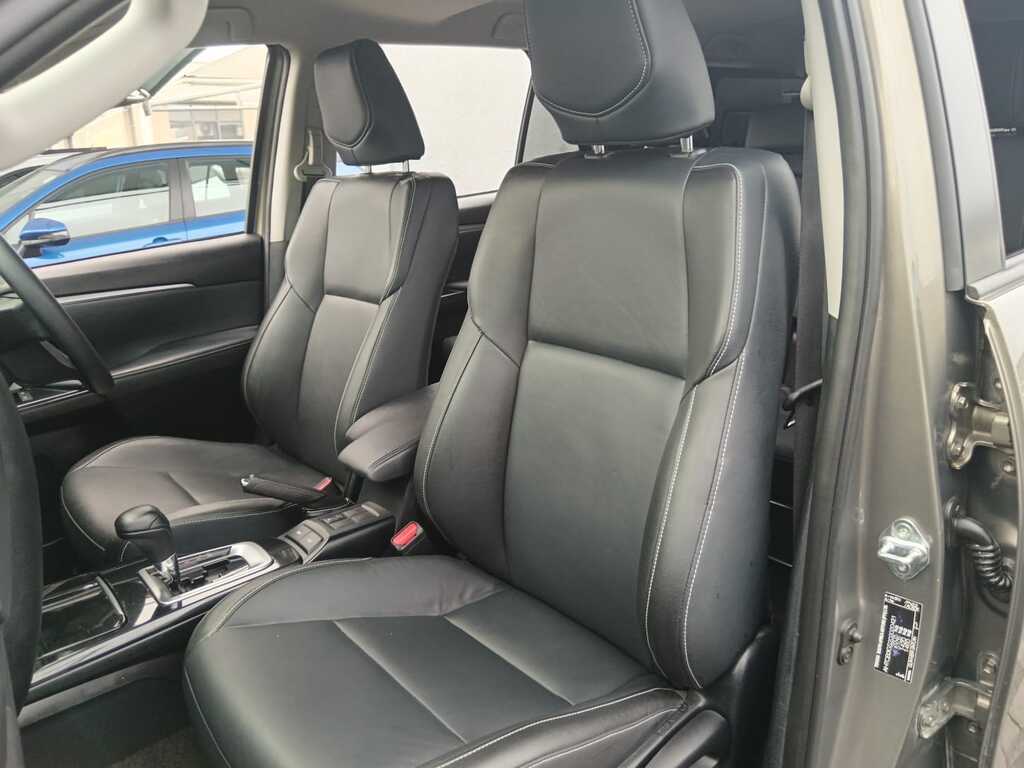 TOYOTA FORTUNER 2.4GD-6 R/B A/T - Image 7