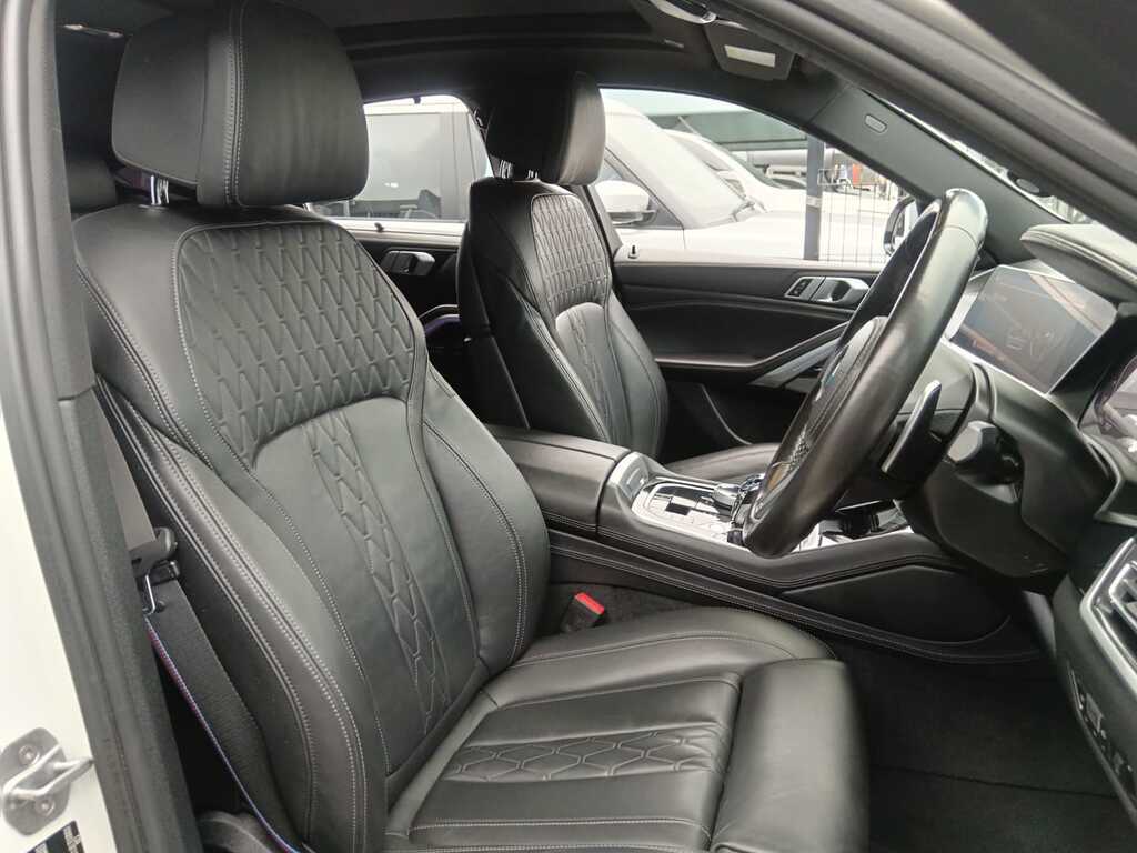 BMW X6 M50i (G06) - Image 6