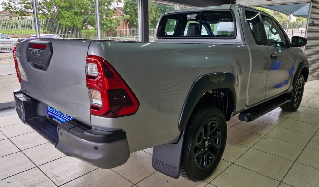 TOYOTA HILUX 2.8 GD-6 RB LEGEND P/U E/CAB - Image 4