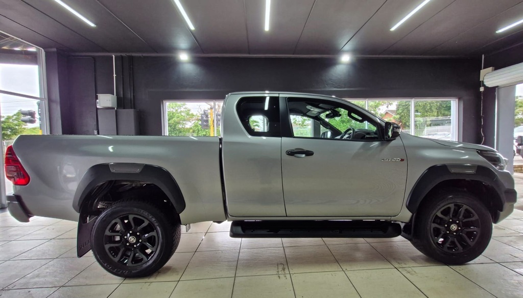 TOYOTA HILUX 2.8 GD-6 RB LEGEND P/U E/CAB - Image 6