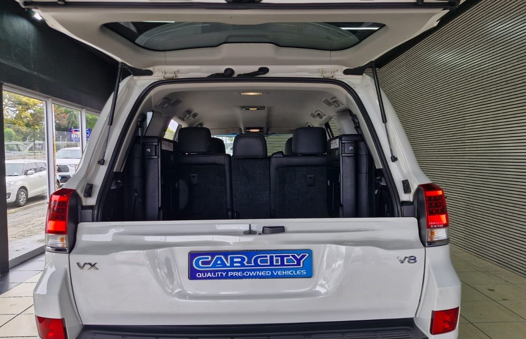 TOYOTA LANDCRUISER 200 V8 4.5D VX A/T - Image 10