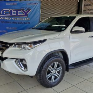 TOYOTAFORTUNER 2.4GD-6 R/B2020